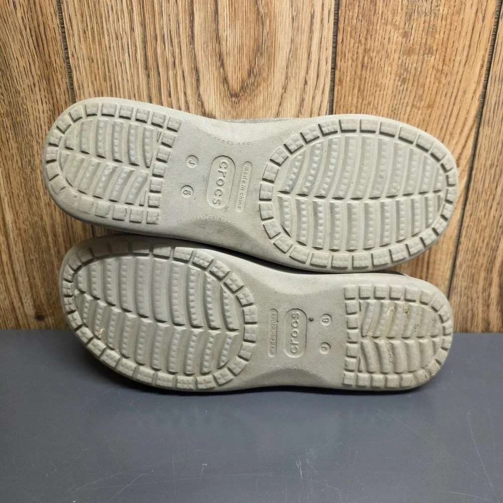 Crocs Loafer Shoes Kids SZ J 6 Beige Canvas Slip On Comfort Casual 204025